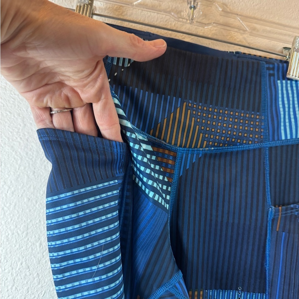 BROOKS RUNNING ‘Method’ Vented Tights - image 9